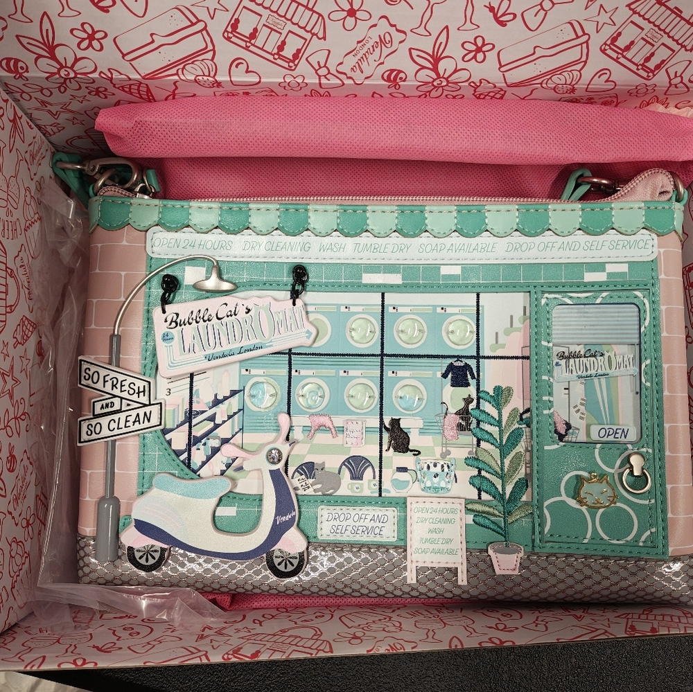Vendula London Bubble Cats Laundromat Bag